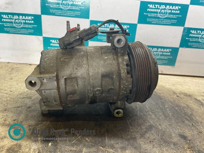 Aircopomp van een Dodge Nitro 2.8 CRD 16V 4x2 2008