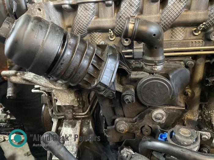 Gebruikte Oliefilterhuis Volvo XC60 I (DZ) 2.4 D5 20V AWD Geartronic Prijs op aanvraag aangeboden door "Altijd Raak" Penders
