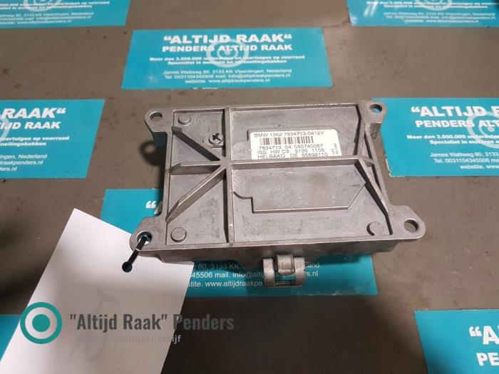 Ontstekingcomputer van een BMW 5 serie (E60) M5 V-10 40V LHD 2007