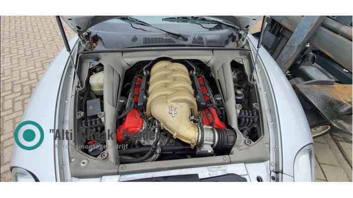 EGR Pomp van een Maserati 4200 GT/Coupé (M138) 4.2 V8 32V 2004