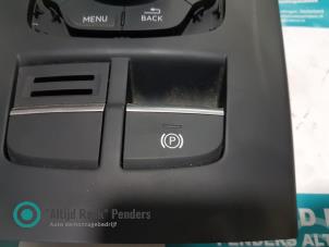 Gebruikte Schakelaar handrem Audi S3 Sportback (8VA/8VF) 2.0 T FSI 16V Prijs op aanvraag aangeboden door "Altijd Raak" Penders