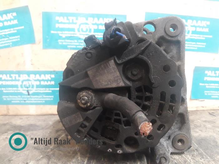 Gebruikte Dynamo Volkswagen Crafter 2.5 TDI 30/32/35 Prijs op aanvraag aangeboden door "Altijd Raak" Penders