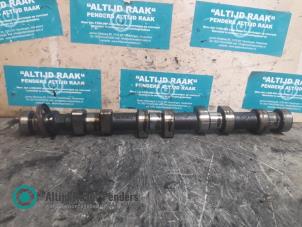 Gebruikte Nokkenas Opel Omega B Caravan (21/22/23) 2.2 16V Prijs op aanvraag aangeboden door "Altijd Raak" Penders