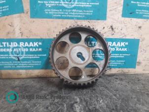 Gebruikte Nokkenas Tandwiel Opel Omega B Caravan (21/22/23) 2.2 16V Prijs op aanvraag aangeboden door "Altijd Raak" Penders