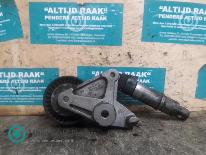 Gebruikte Spanner multiriem Audi A4 (B8) 2.7 TDI V6 24V Prijs op aanvraag aangeboden door "Altijd Raak" Penders