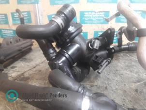 Gebruikte Thermostaathuis Landrover Range Rover Evoque (LVJ/LVS) 2.0 eD 150 16V Coupe Prijs op aanvraag aangeboden door "Altijd Raak" Penders