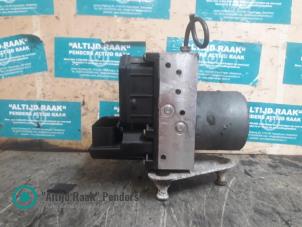 Gebruikte ABS Pomp Mercedes V (638.2) V-200 2.2 CDI 16V Prijs op aanvraag aangeboden door "Altijd Raak" Penders