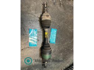 Gebruikte Steekas links-voor Opel Zafira (F75) 2.0 16V Turbo OPC Prijs op aanvraag aangeboden door "Altijd Raak" Penders