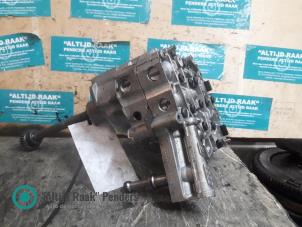 Gebruikte Kleppenblok hydraulisch Audi A4 (B6) 2.4 V6 30V Prijs op aanvraag aangeboden door "Altijd Raak" Penders