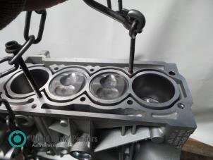 Nieuwe Motor Onderblok Volkswagen Golf V (1K1) 1.6 FSI 16V Prijs op aanvraag aangeboden door "Altijd Raak" Penders