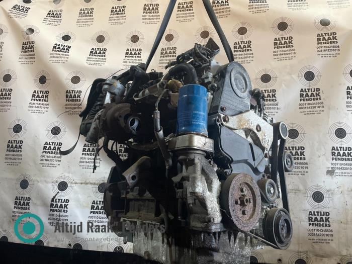 Motor van een Kia Cee'd (EDB5) 2.0 CRDi 16V 2007