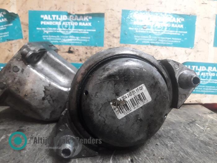 Gebruikte Motorrubber Mercedes E (W212) E-350 CDI BlueEfficiency V6 24V 4-Matic Prijs op aanvraag aangeboden door "Altijd Raak" Penders