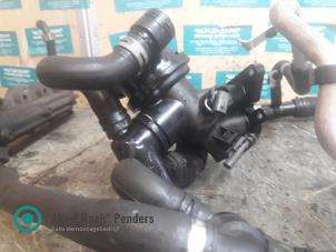 Gebruikte Thermostaathuis Jaguar E-Pace 2.0 D 150 16V AWD Prijs op aanvraag aangeboden door "Altijd Raak" Penders