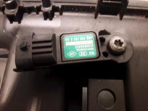 Gebruikte Sensor map (inlaatspruitstuk) Renault Captur (2R) 1.2 TCE 16V EDC Prijs op aanvraag aangeboden door "Altijd Raak" Penders