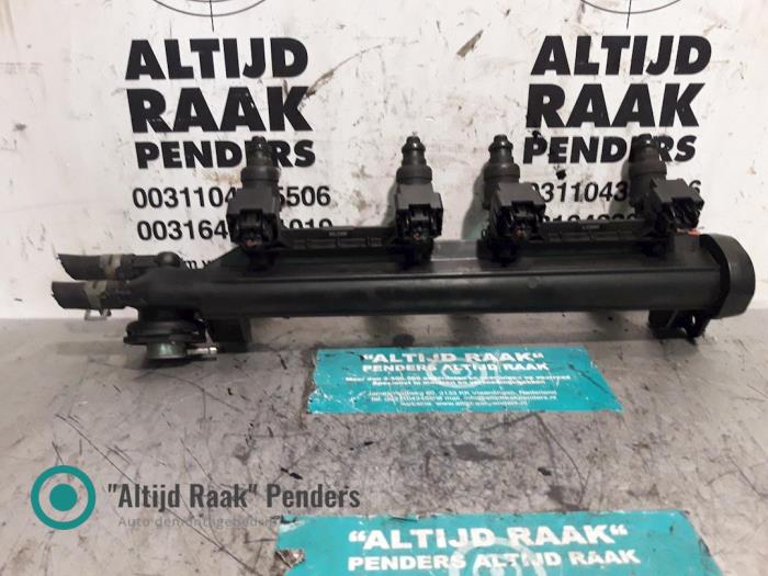 Gebruikte Galerij (Injectie) Volkswagen Golf V (1K1) 1.6 Prijs op aanvraag aangeboden door "Altijd Raak" Penders