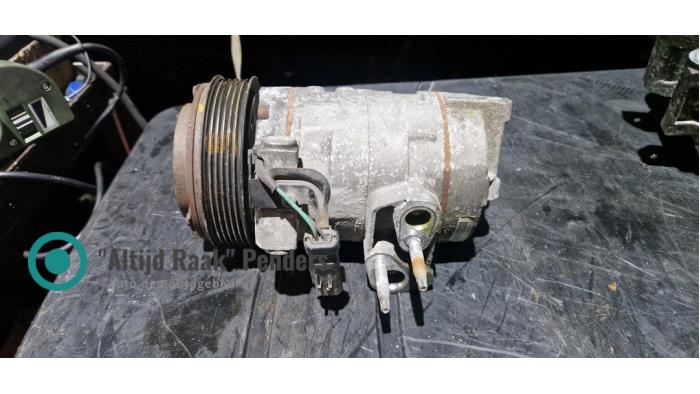 Aircopomp van een Dodge Nitro 2008