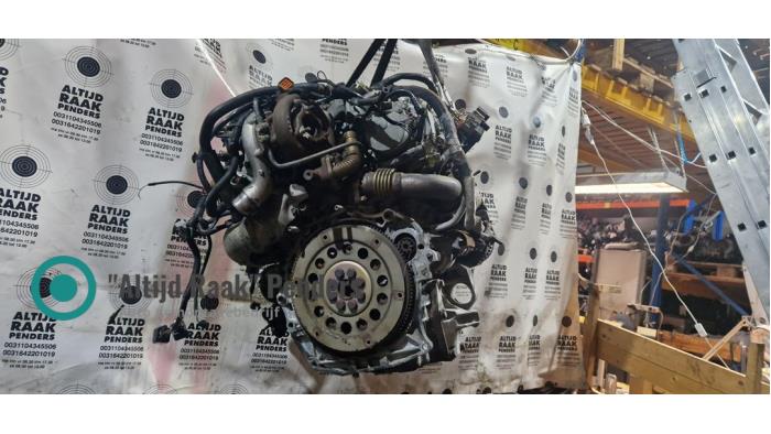 Motor van een Renault Espace (JK) 3.0 dCi V6 24V 2004
