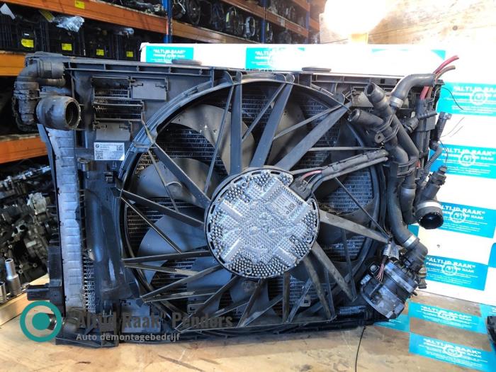 Gebruikte Fan Radiateur BMW B5 (F10) 4.4 V8 32V Bi-Turbo Prijs op aanvraag aangeboden door "Altijd Raak" Penders