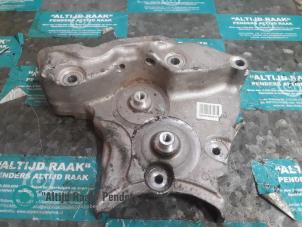 Gebruikte Distributiedeksel Jeep Cherokee (KL) 2.2 Multijet II 16V 4x4 Prijs op aanvraag aangeboden door "Altijd Raak" Penders