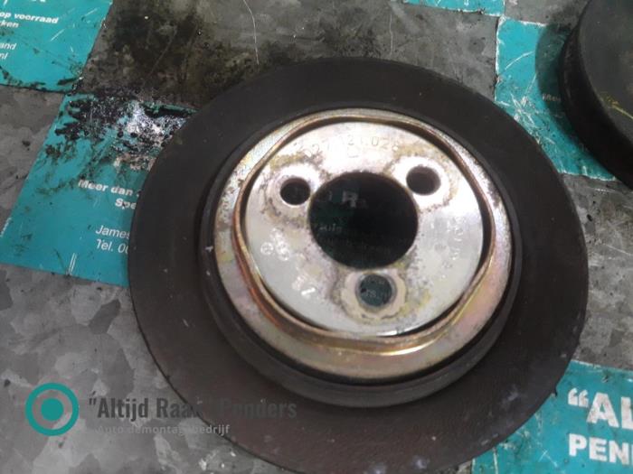 Gebruikte Waterpomp Volkswagen Passat (35I) 2.0 i GL,GT 16V Prijs op aanvraag aangeboden door "Altijd Raak" Penders