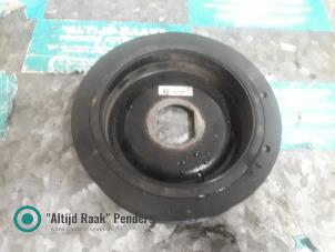 Gebruikte Krukas Poelie Renault Trafic Passenger (1JL/2JL/3JL/4JL) 2.0 dCi 16V 120 Prijs op aanvraag aangeboden door "Altijd Raak" Penders