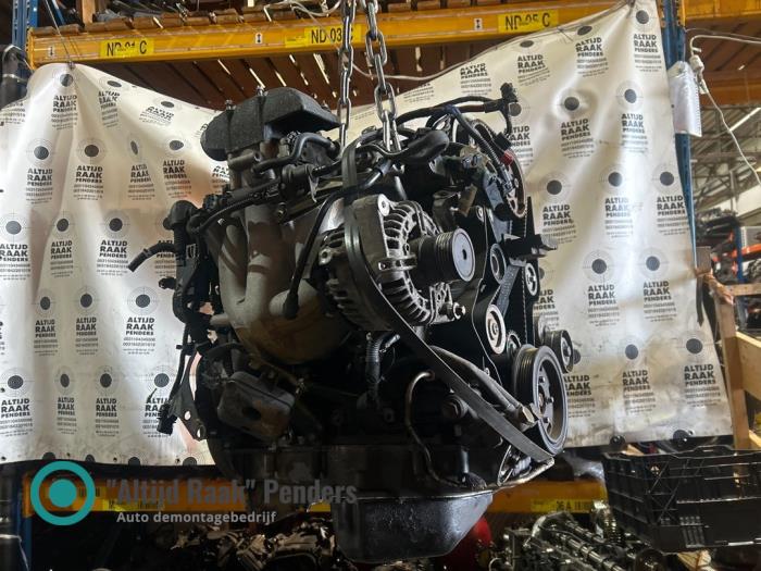 Motor van een Opel Astra H GTC (L08) 2.0 16V Turbo OPC 2005