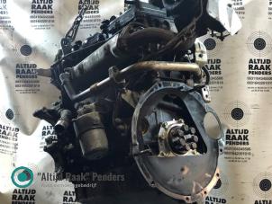 Gebruikte Cilinderkop Renault Master II (FD/HD) 3.0 dCi 16V 140 Prijs op aanvraag aangeboden door "Altijd Raak" Penders