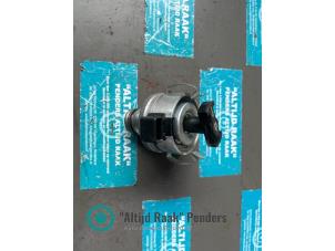 Gereviseerde Delco Toyota Avensis (T22) 1.6 16V Prijs op aanvraag aangeboden door "Altijd Raak" Penders