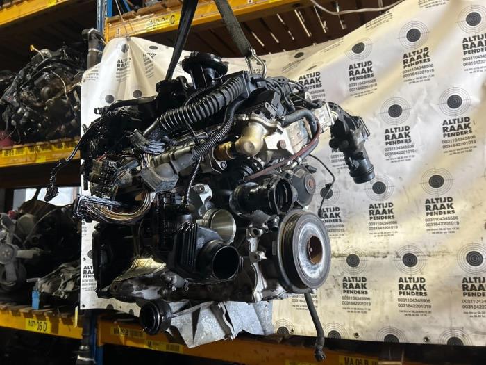 Motor van een BMW 5 serie (F10) 530d xDrive 24V Performance Power Kit 2014