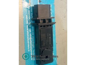 Gebruikte Luchtmassameter Mercedes ML II (164/4JG) 3.0 ML-320 CDI 4-Matic V6 24V Prijs op aanvraag aangeboden door "Altijd Raak" Penders