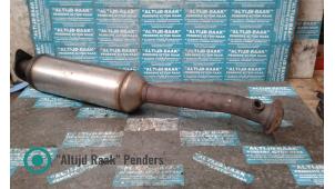 Gebruikte Uitlaat Middendemper Lexus IS (E2) 200 2.0 24V Prijs op aanvraag aangeboden door "Altijd Raak" Penders