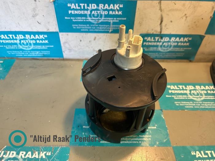 Gebruikte Tank element Pomp Mercedes S (W221) 5.5 S-550 32V 4-Matic Prijs op aanvraag aangeboden door "Altijd Raak" Penders