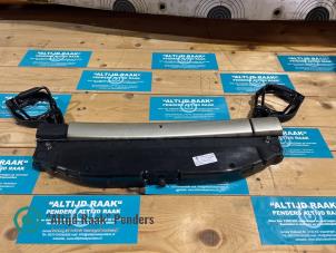 Gebruikte Bekerhouder Porsche 911 (997) 3.6 24V Turbo Prijs op aanvraag aangeboden door "Altijd Raak" Penders