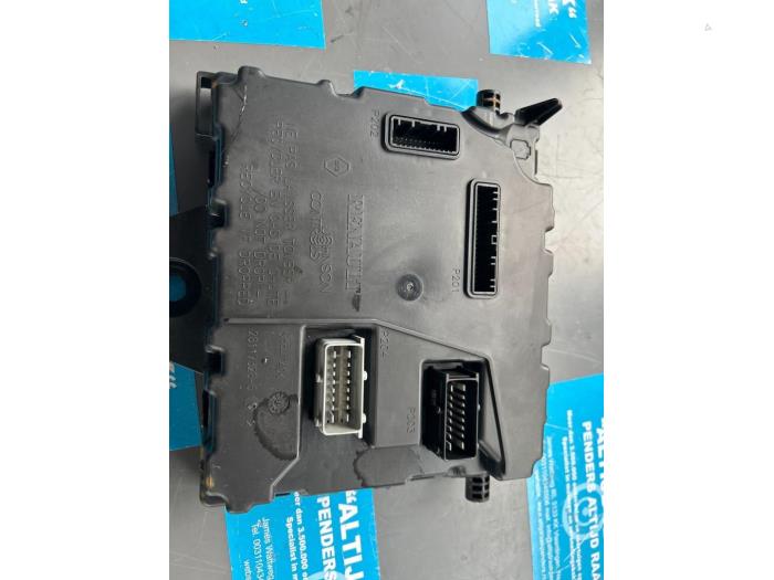 Computer Body Control van een Renault Master IV (EV/HV/UV/VA/VB/VD/VF/VG/VJ) 2.3 dCi 135 16V RWD 2021