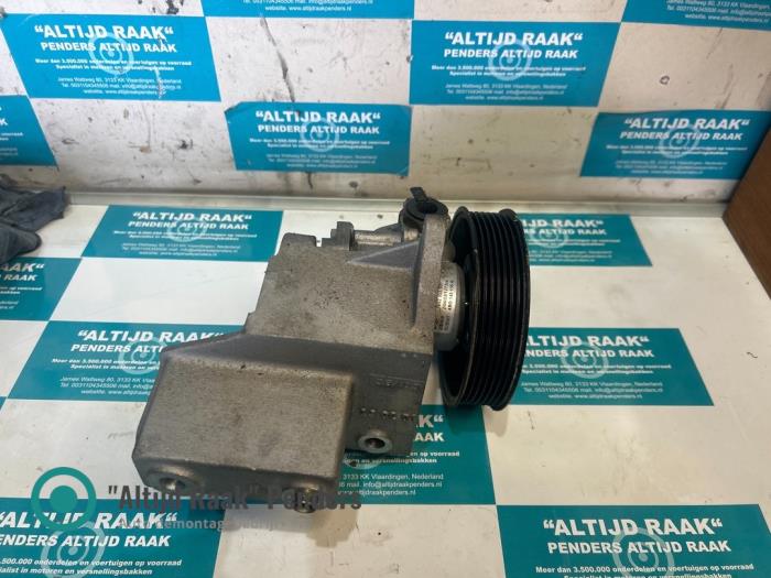 Nieuwe Pomp Servo Volkswagen Passat (3B3) 4.0 W8 32V 4Motion Prijs op aanvraag aangeboden door "Altijd Raak" Penders