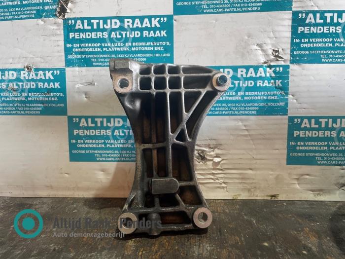 Dynamosteun boven van een Lamborghini Huracan 5.2 V10 LP 610-4 2015