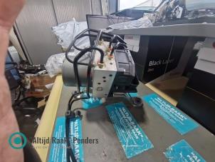 Gebruikte ABS Pomp Porsche Boxster (986) 3.2 S 24V Prijs op aanvraag aangeboden door "Altijd Raak" Penders