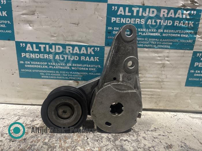 Gebruikte Spanner multiriem Volvo V40 Prijs op aanvraag aangeboden door "Altijd Raak" Penders