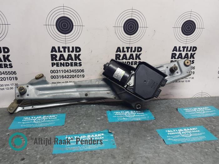 Ruitenwismotor+Mechaniek van een Alfa Romeo GTV (916) 2.0 16V Twin Spark 1998