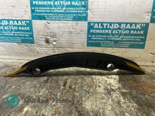 Gebruikte Kettinggeleider BMW 5 serie (F10) 550i xDrive V8 32V TwinPower Turbo Prijs op aanvraag aangeboden door "Altijd Raak" Penders