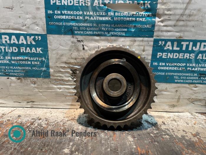 Gebruikte Tandwiel dieselpomp Mercedes Sprinter 2t (901/902) 211 CDI 16V Prijs op aanvraag aangeboden door "Altijd Raak" Penders