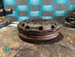 Gebruikte Vliegwiel dubbele massa Volkswagen Crafter 2.5 TDI 30/35/50 Prijs op aanvraag aangeboden door "Altijd Raak" Penders