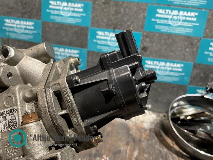 Gebruikte Uitlaat gasklep (EGR) Jeep Grand Cherokee (WK/WK2) 3.0 CRD V6 24V Prijs op aanvraag aangeboden door "Altijd Raak" Penders