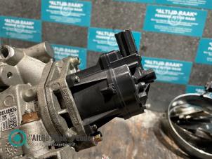 Gebruikte Uitlaat gasklep (EGR) Jeep Grand Cherokee (WK/WK2) 3.0 CRD V6 24V Prijs op aanvraag aangeboden door "Altijd Raak" Penders