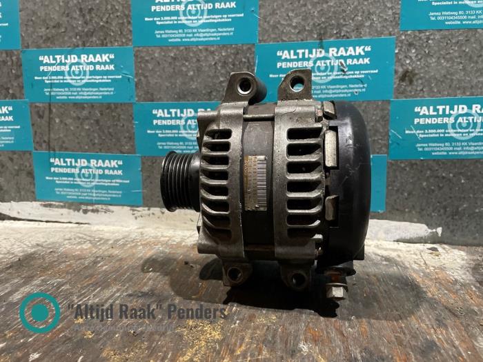 Gebruikte Dynamo Jeep Grand Cherokee (WK/WK2) 3.0 CRD V6 24V Prijs op aanvraag aangeboden door "Altijd Raak" Penders