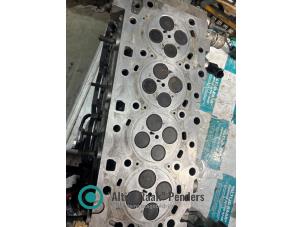 Gebruikte Cilinderkop Hyundai H-300 2.5 CRDi Prijs op aanvraag aangeboden door "Altijd Raak" Penders