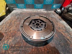 Gebruikte Vliegwiel dubbele massa Mazda 6 (GH12/GHA2) 2.2 CDVi 16V 125 Prijs op aanvraag aangeboden door "Altijd Raak" Penders