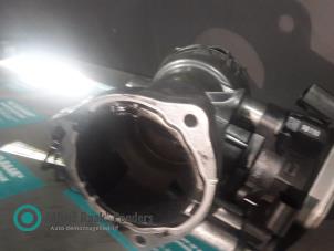 Gebruikte Gasklephuis Mercedes B (W245) 2.0 B-200 16V Turbo Prijs op aanvraag aangeboden door "Altijd Raak" Penders