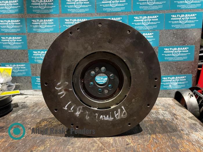 Gebruikte Dubbele massa vliegwiel Nissan Patrol GR (Y60) 2.8 GR D Prijs op aanvraag aangeboden door "Altijd Raak" Penders