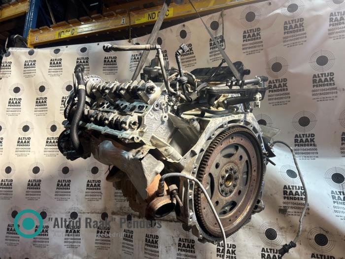 Dynamo van een Jaguar F-type 3.0 400 Sport V6 24V 2016